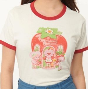 Strawberry 🍓 Shortcake x Unique Vintage Sz M oversized TShirt 👕 Like New